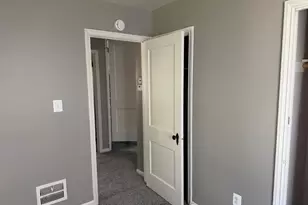 19421 Elkhart St, Harper Woods, MI 48225 - Photo 9