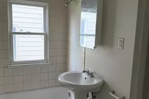 22864 Piper Ave, Eastpointe, MI 48021 - Photo 9