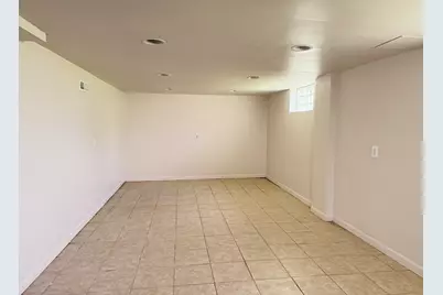 22864 Piper Avenue, Eastpointe, MI 48021 - Photo 13
