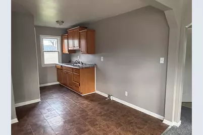 22864 Piper Avenue, Eastpointe, MI 48021 - Photo 7