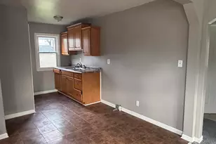 22864 Piper Ave, Eastpointe, MI 48021 - Photo 7