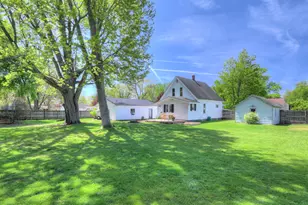 241 Woodward St, Zeeland, MI 49464 - Photo 7