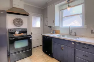 241 Woodward St, Zeeland, MI 49464 - Photo 17