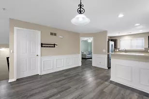 16992 Farmington Rd, Livonia, MI 48154 - Photo 11