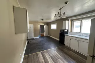 2336 5th St, Muskegon, MI 49444 - Photo 7