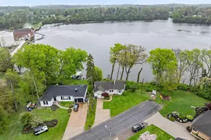 614 S Mechanic St, Berrien Springs, MI 49103 - Photo 3