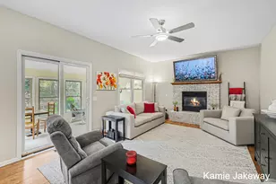 10858 Wildwood Dr, Greenville, MI 48838 - Photo 17