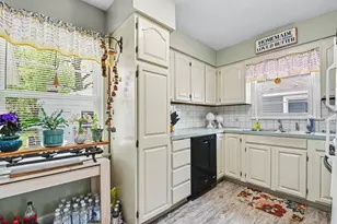 1228 Griswold St SE, Grand Rapids, MI 49507 - Photo 11