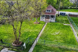 826 Orange St, Wyandotte, MI 48192 - Photo 21