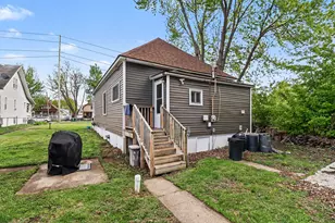 826 Orange St, Wyandotte, MI 48192 - Photo 19