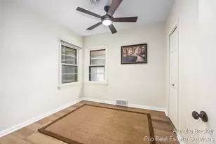 2911 Foster Ave NE, Grand Rapids, MI 49505 - Photo 13