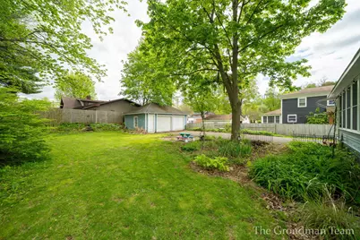 417 Monroe Street, Allegan, MI 49010 - Photo 33