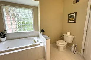 33377 Norfolk St, Livonia, MI 48152 - Photo 21