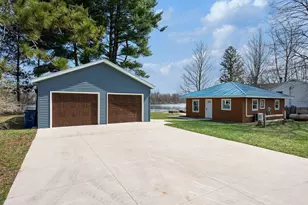 3517 Lake Allegan Dr, Allegan, MI 49010 - Photo 3
