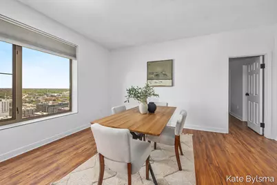 33 Campau Circle NW, Grand Rapids, MI 49503 - Photo 17