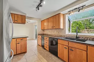 623 Riverside, Battle Creek, MI 49015 - Photo 9