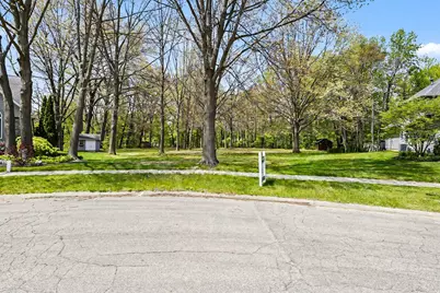 1435 Silver Creek Place, Saint Joseph, MI 49085 - Photo 31