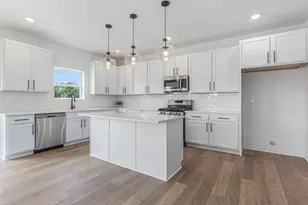 8355 Scots Pne Cir, Kalamazoo, MI 49009 - Photo 3
