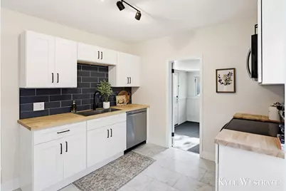 1526 Coit Avenue NE, Grand Rapids, MI 49505 - Photo 13