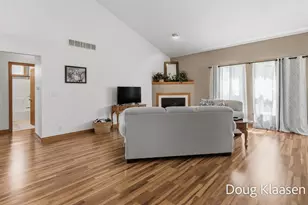 10302 Winterwood Dr, Zeeland, MI 49464 - Photo 9