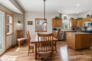 10302 Winterwood Dr, Zeeland, MI 49464 - Photo 13