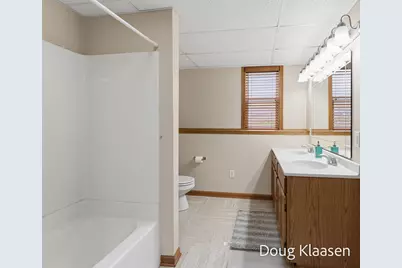 10302 Winterwood Drive, Zeeland, MI 49464 - Photo 37