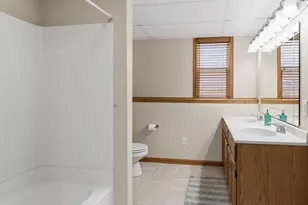10302 Winterwood Dr, Zeeland, MI 49464 - Photo 37