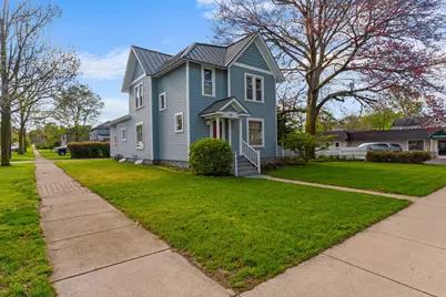 105 Hillsdale Street, Hillsdale, MI 49242 - Photo 3
