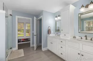 7314 Thornapple Park Dr SE, Grand Rapids, MI 49546 - Photo 17