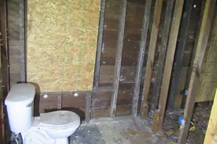 124 Sharon Ave, Battle Creek, MI 49017 - Photo 9