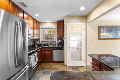 418 N Blair Avenue, Royal Oak, MI 48067 - Photo 9