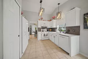 2880 Silver Spring Dr, Ann Arbor, MI 48103 - Photo 11