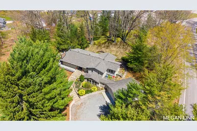 7135 Lakeshore Avenue, West Olive, MI 49460 - Photo 17