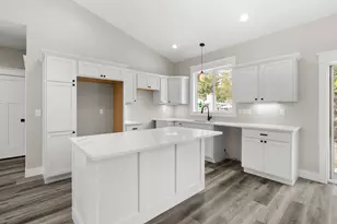7684 Newport, Richland, MI 49083 - Photo 5