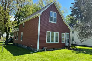 861 Paw Paw Ave, Benton Harbor, MI 49022 - Photo 1