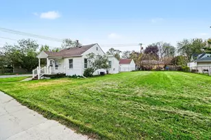 466 W Maxlow Ave, Hazel Park, MI 48030 - Photo 23