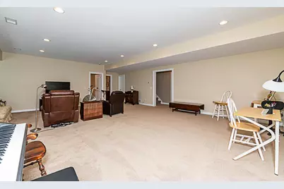 2623 W Port Drive, Kalamazoo, MI 49009 - Photo 29