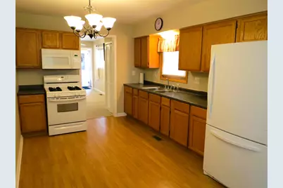 8672 Creston, Pinckney, MI 48169 - Photo 7