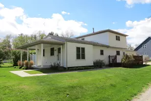 8672 Creston, Pinckney, MI 48169 - Photo 1