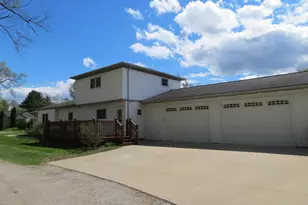 8672 Creston, Pinckney, MI 48169 - Photo 47