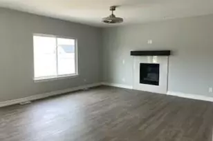 733 Britt Circle Dr, Dundee, MI 48131 - Photo 3