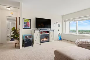 555 E William St, Ann Arbor, MI 48104 - Photo 15
