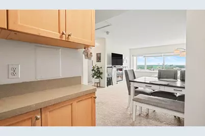 555 E William Street #18A, Ann Arbor, MI 48104 - Photo 9