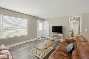 1914 Kennedy Blvd, Ludington, MI 49431 - Photo 5