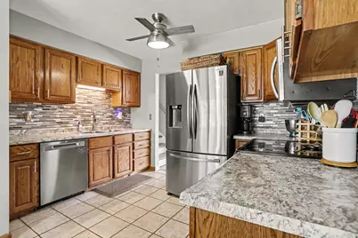 125 Shadowood Lane, Battle Creek, MI 49014 - Photo 7