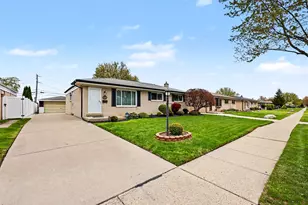 15569 Alsip St, Roseville, MI 48066 - Photo 3