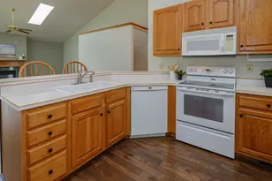 2912 Hunters Pl, Kalamazoo, MI 49048 - Photo 9