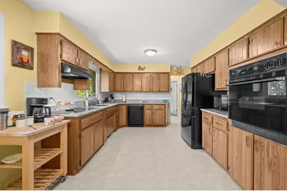 3014 W Bluffwood Terrace, Saint Joseph, MI 49085 - Photo 17