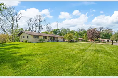 3014 W Bluffwood Terrace, Saint Joseph, MI 49085 - Photo 3
