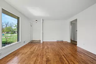 1411 Meadowlane Dr SE, Grand Rapids, MI 49508 - Photo 9